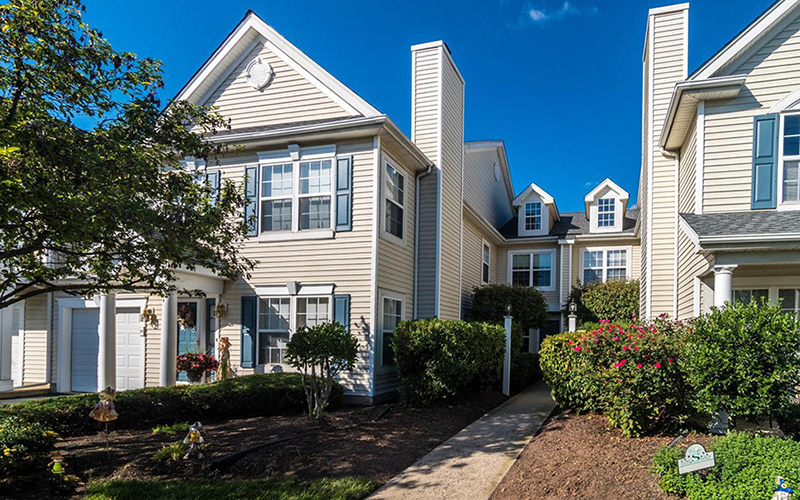 2 Bedroom Country Crossing Townhome Sold in 4 Days